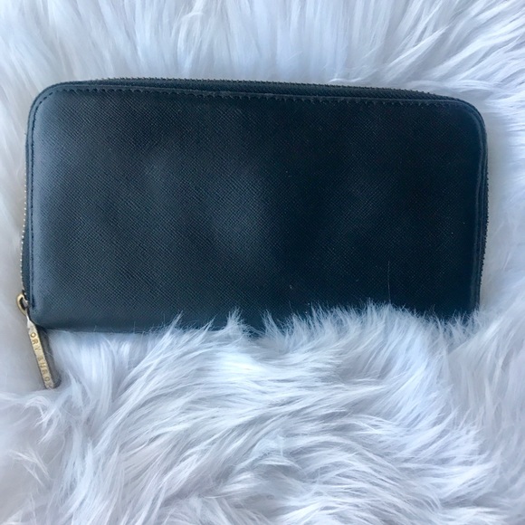 ⬇️REDUCED!! Tory Burch Continental Wallet - Picture 2 of 8